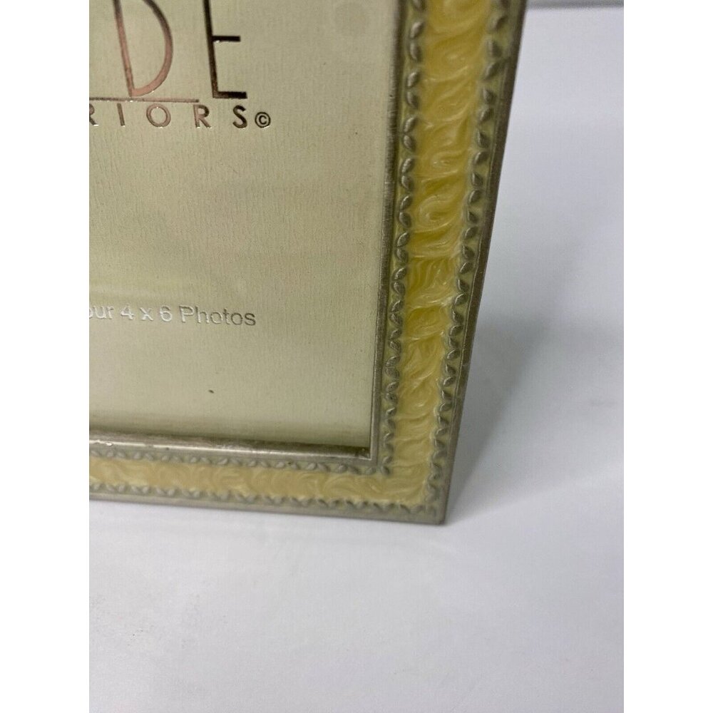 Pryde Interiors Vanilla Cream Enamel Silver Tone 4x6 Photo Frame Wedding Bells - Picture 4 of 9